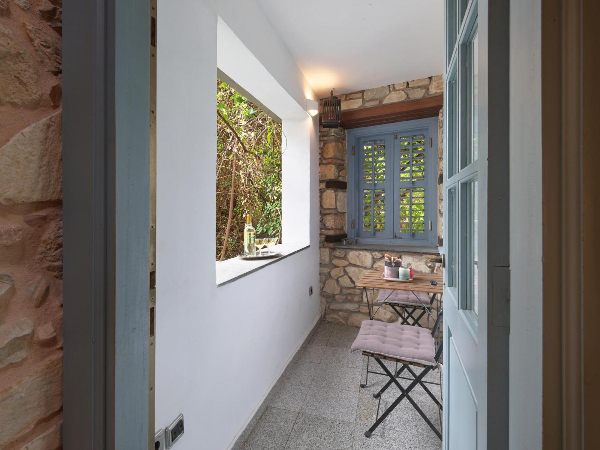 Live At The Acropolis Shadow - Under Super Scenic Anafiotika Apartment Атина Екстериор снимка