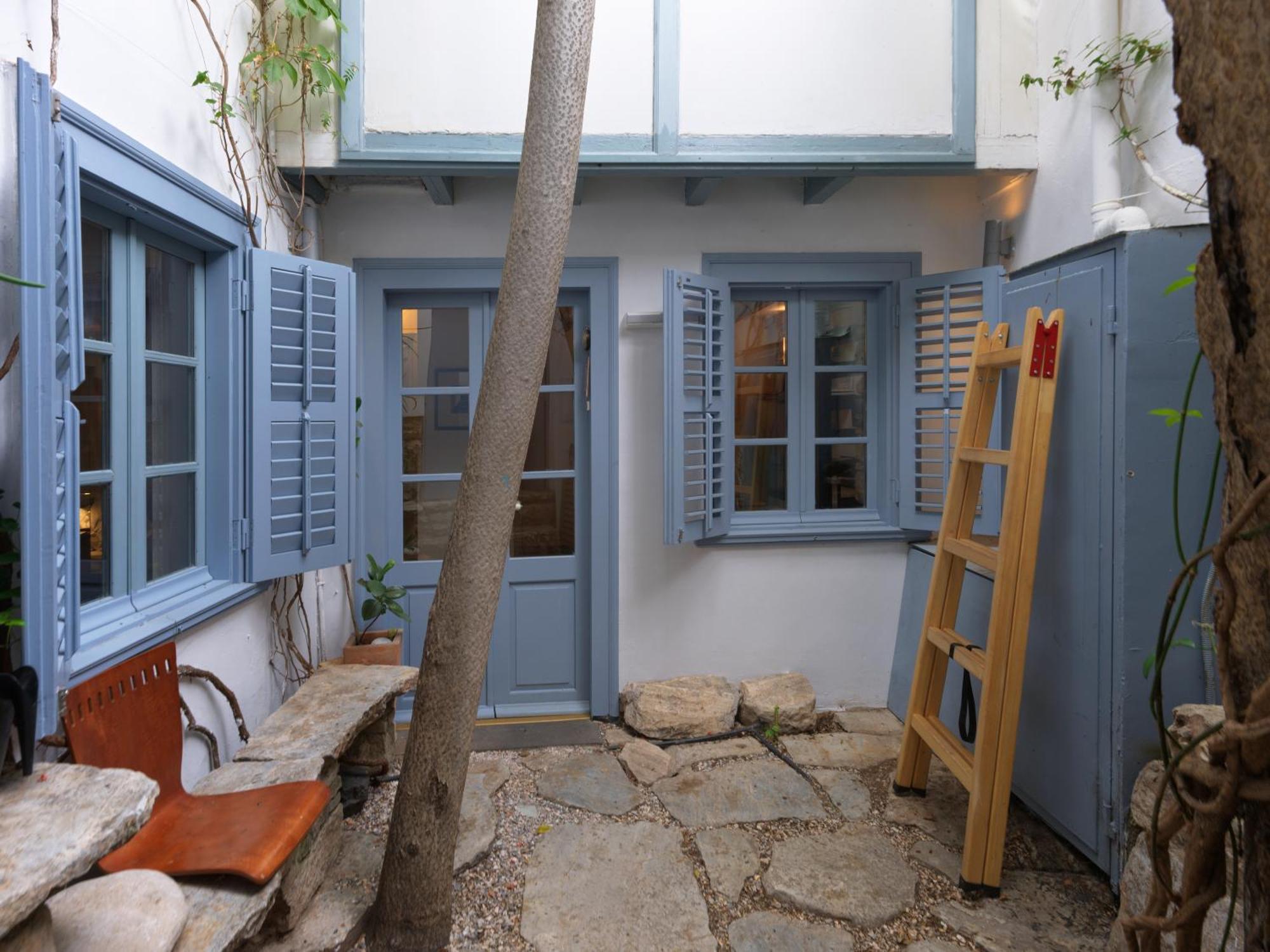 Live At The Acropolis Shadow - Under Super Scenic Anafiotika Apartment Атина Екстериор снимка
