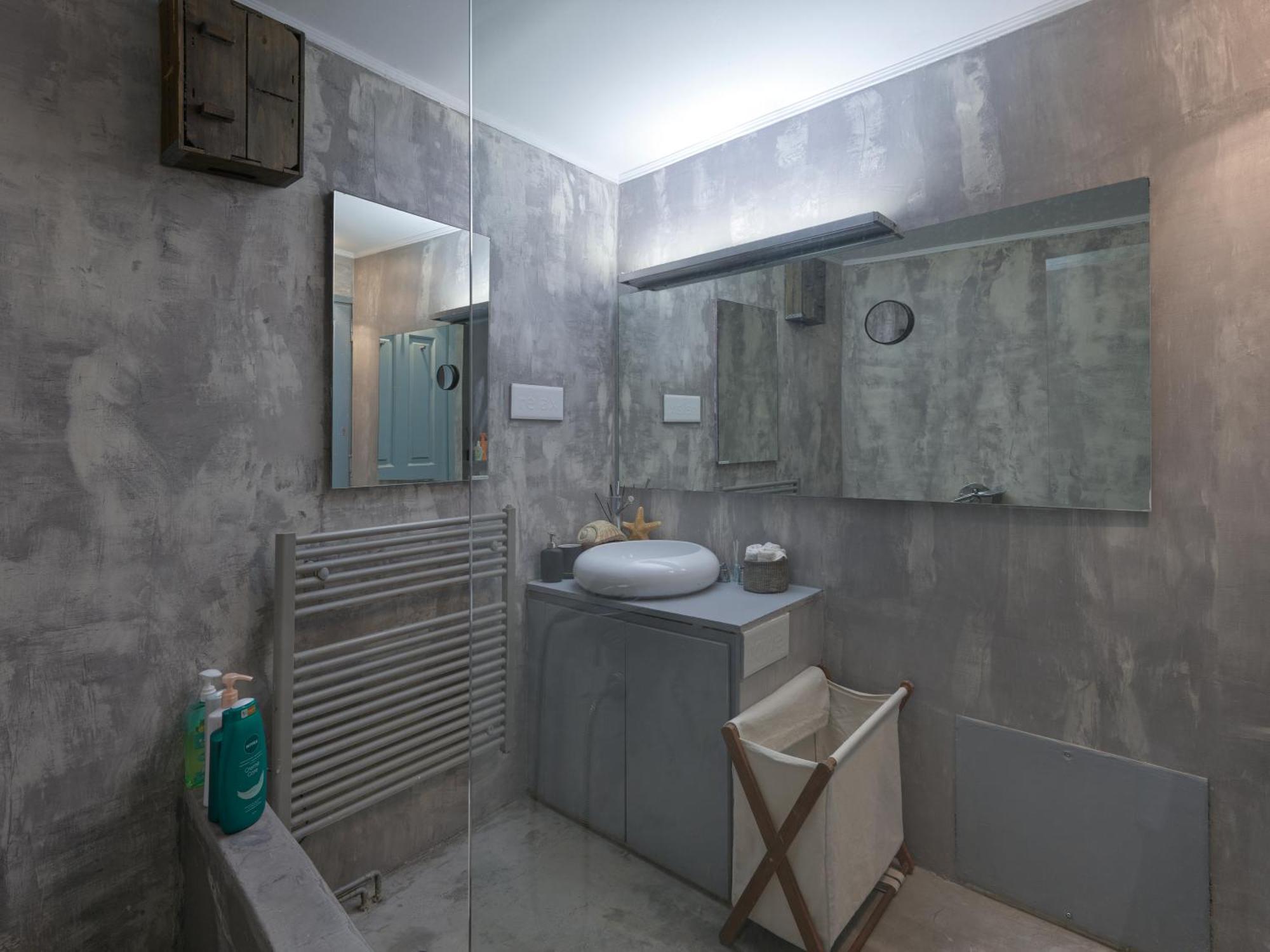 Live At The Acropolis Shadow - Under Super Scenic Anafiotika Apartment Атина Екстериор снимка